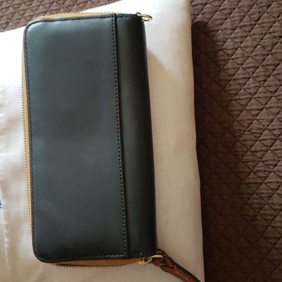 Dooney & Bourke large zip around wallet. - Picture 6 of 10